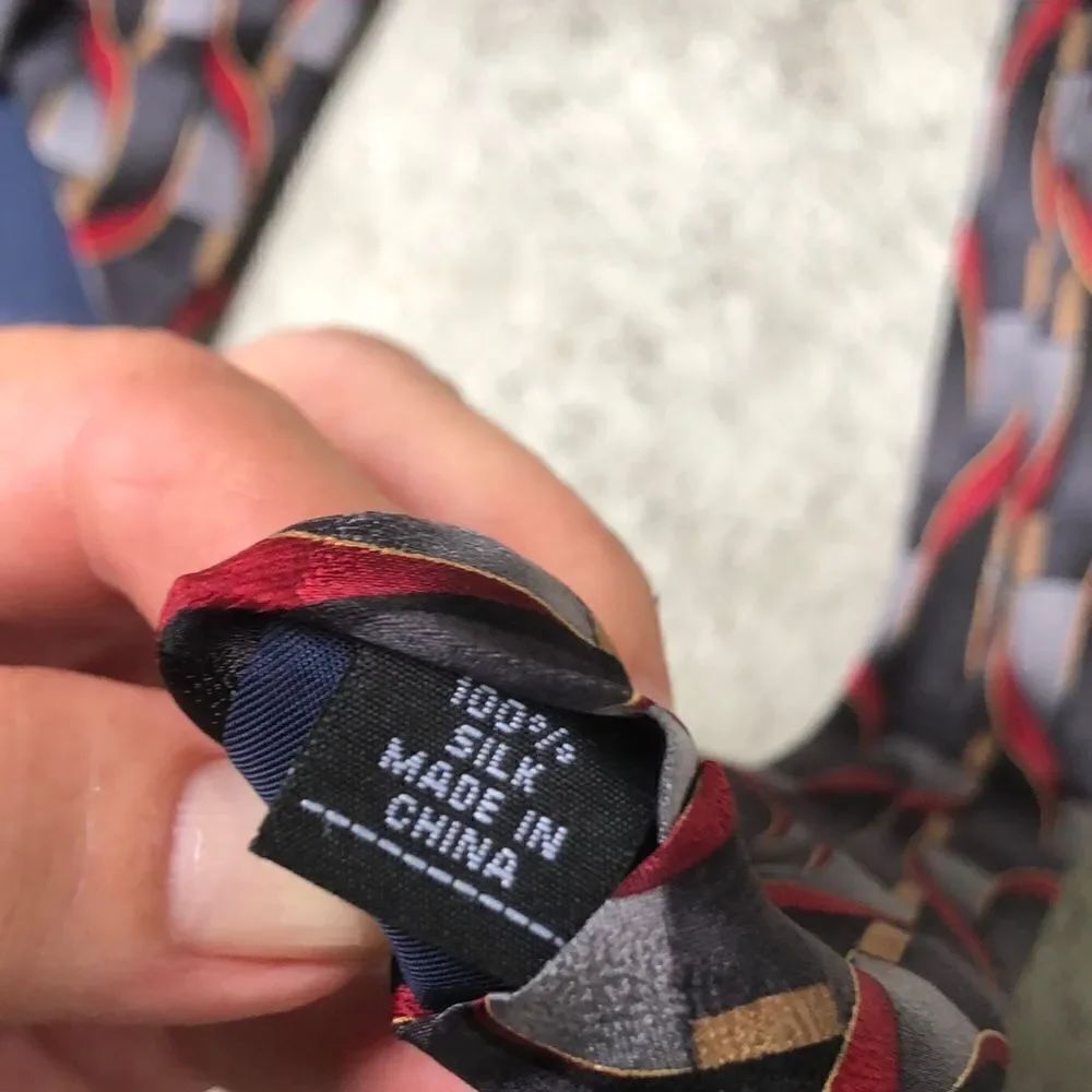 Savior Row tie - Picture 4 of 4